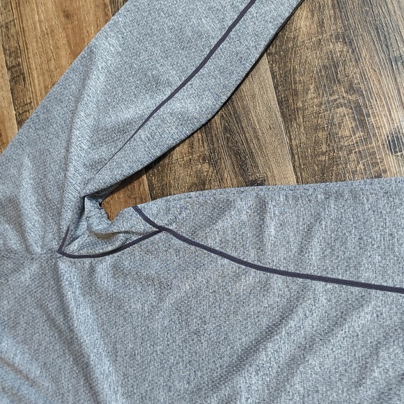 Prana 1/4 Zip Pullover Long Sleeve Size Medium in Heathered Gray - Picture 4 of 10